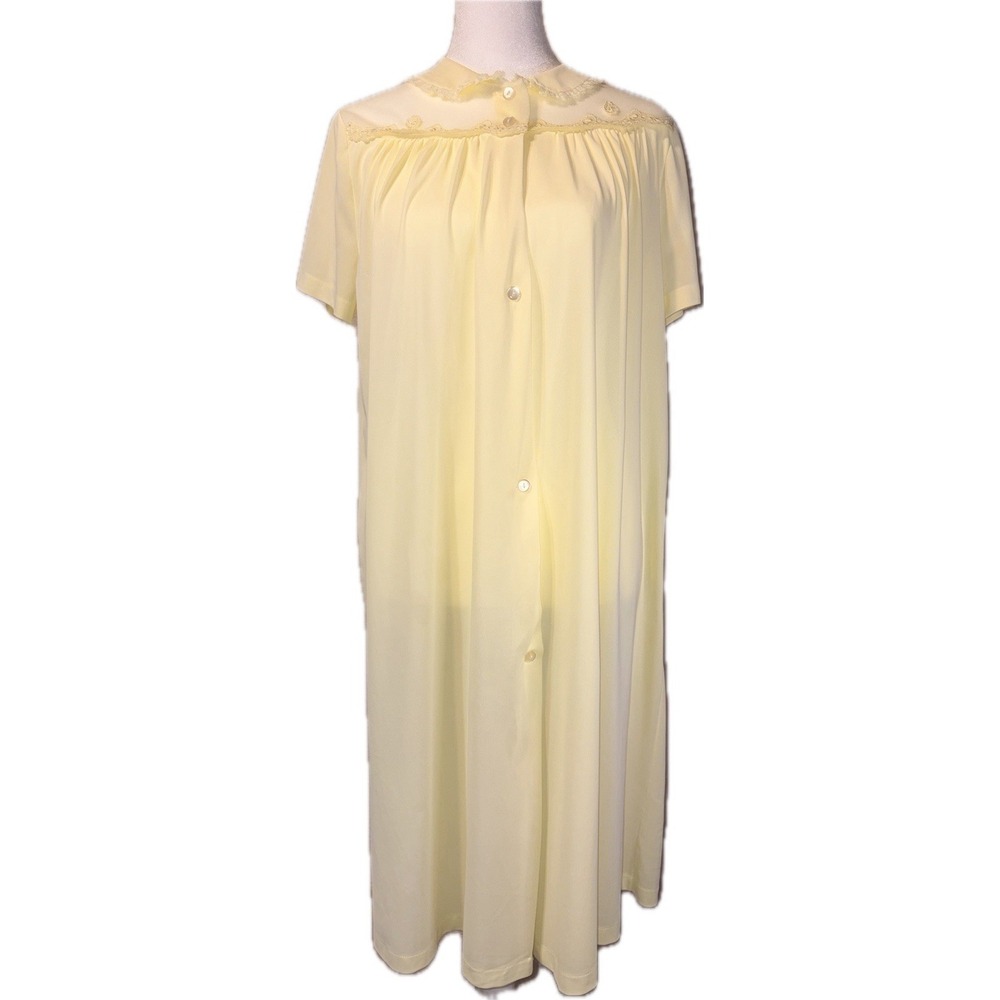 Vintage Lorraine Lingerie Butter‎ Yellow Antron Nylon Robe Lace Yoke Cottagecore